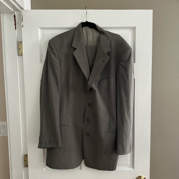 Nino Cerruti grey men’s suit